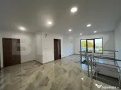 Casă 354 mp utili cu hală 228 mp, teren 1.881 mp, Malu Mar