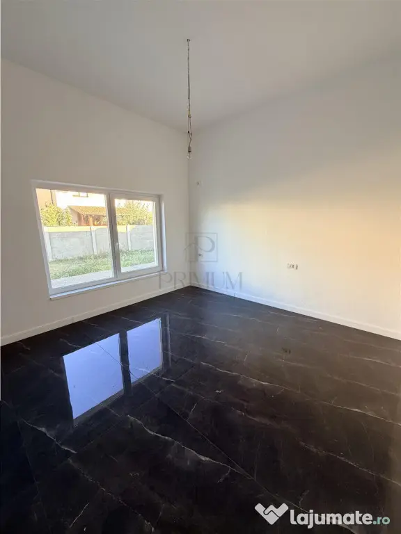 Duplex deosibit - teren generos - terasa mare - Albina (Timis)