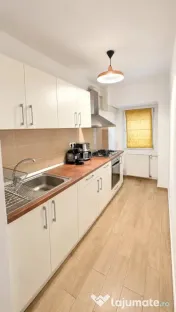Garsonieră 40 mp Vitan Metrou Mihai Bravu Decomandată Etaj 
