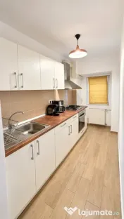 Garsonieră 40 mp Vitan Metrou Mihai Bravu Decomandată Etaj 