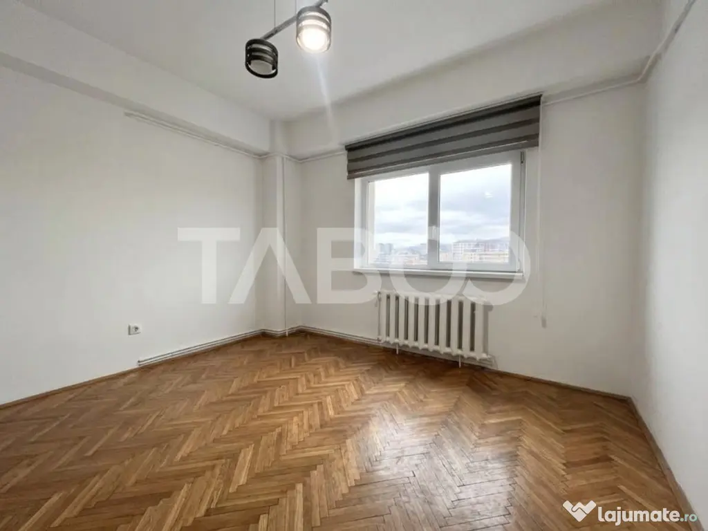 Apartament de vanzare cu 4 camere decomandate in Marasti lan - Cluj-Napoca (Cluj)