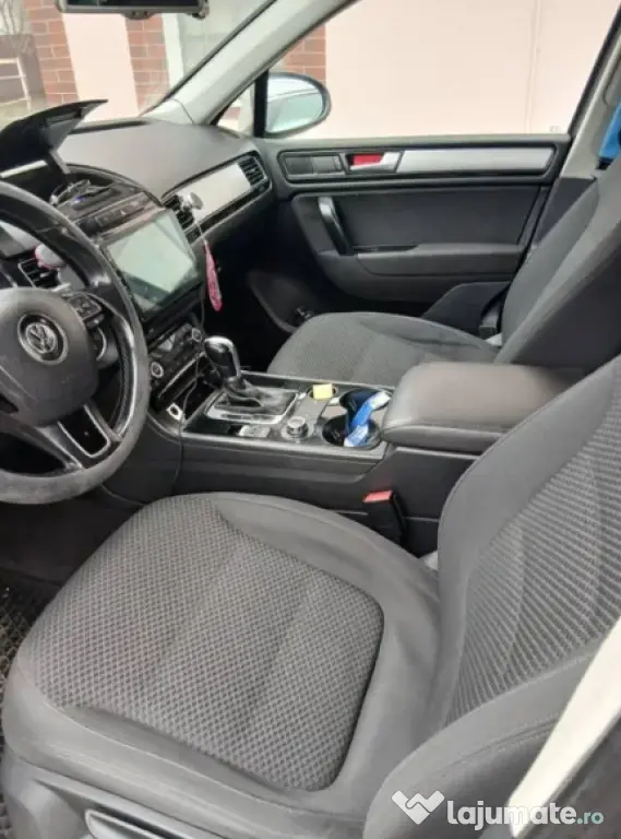VW Touareg 2014 3.0 TDI, 240CP, Automat