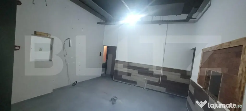 Spatiu comercial 41mp, geam vitrina, amenajat. Optimus Vivo - Floresti (Cluj)