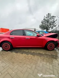 VÂND ALFA ROMEO 159 AVARIAT