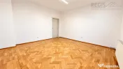Spatiu pentru afacerea ta | 200 mp | Acces direct din strada