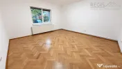Spatiu pentru afacerea ta | 200 mp | Acces direct din strada