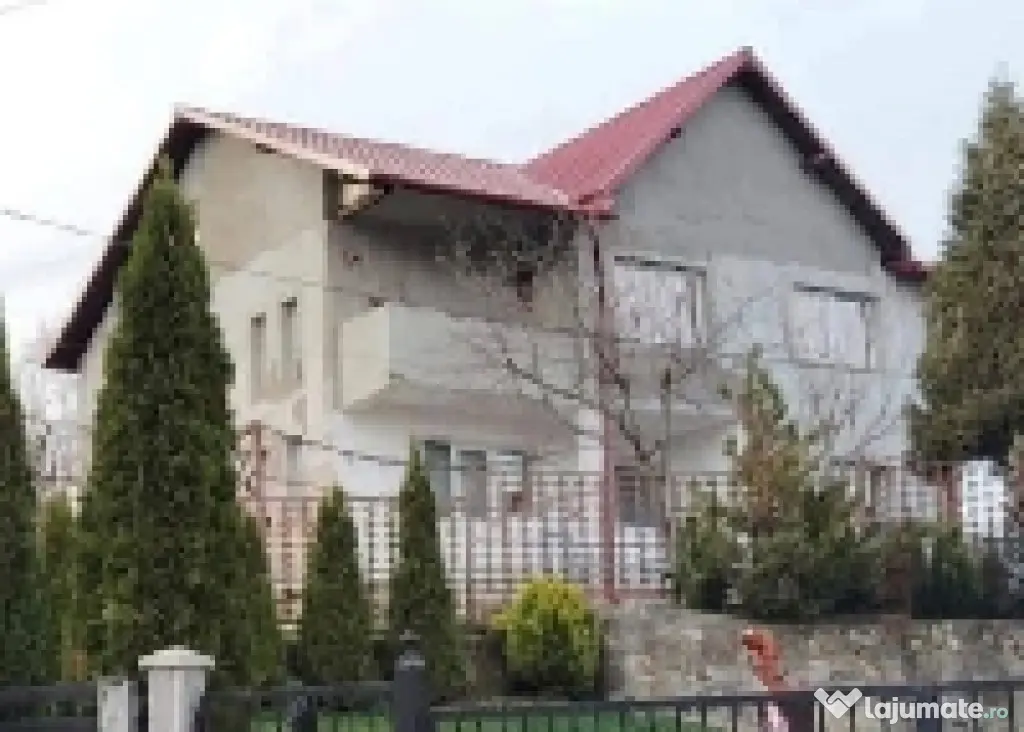 Vând casă în Curtea de Arges Cartier Marina - Curtea De Arges (Arges)