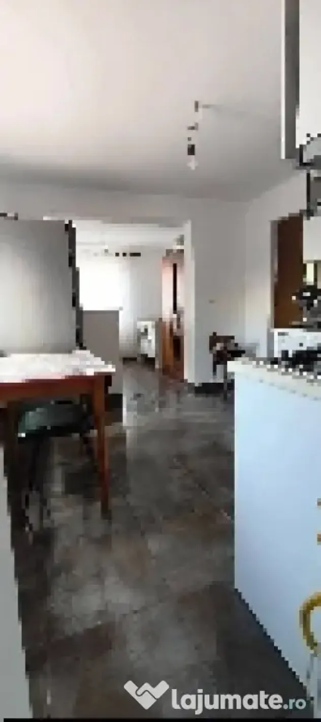 Vând casă în Curtea de Arges Cartier Marina - Curtea De Arges (Arges)