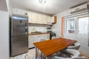 4 camere cu boiler, 13 Septembrie