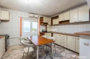 4 camere cu boiler, 13 Septembrie