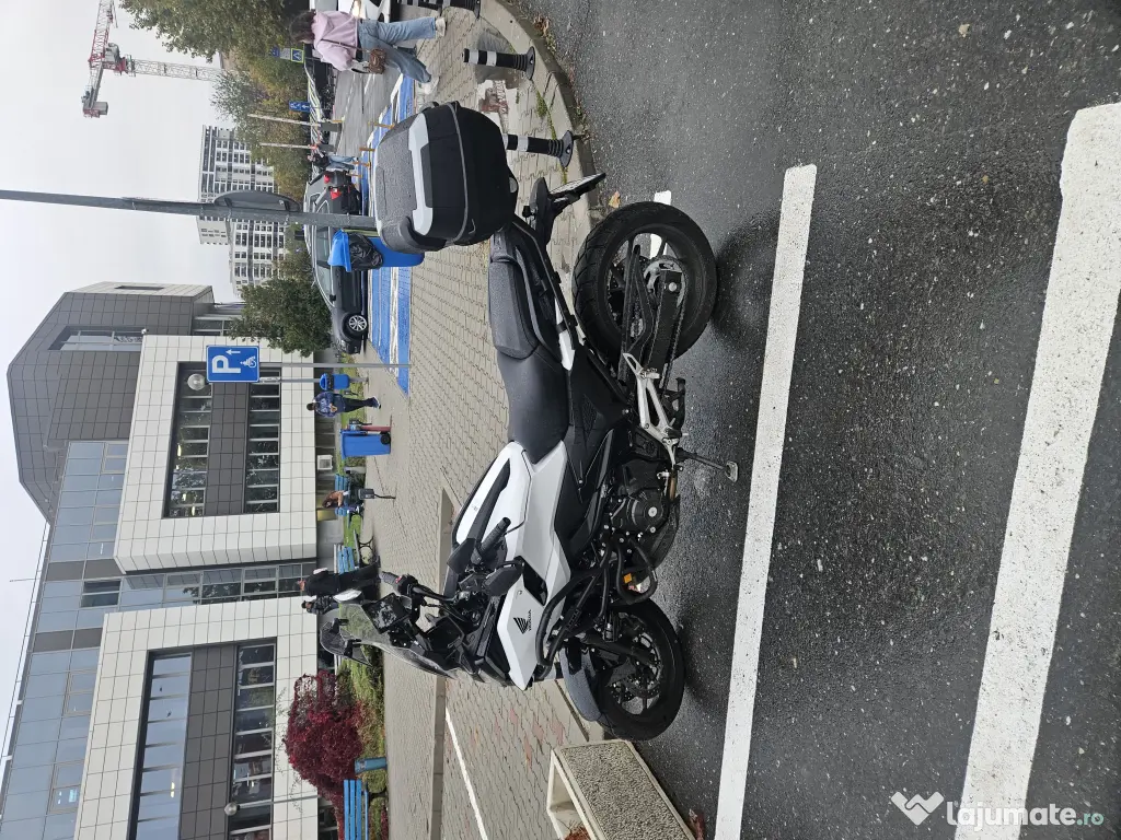 Vând motocicleta Honda NC 750 X inmatriculată 2026