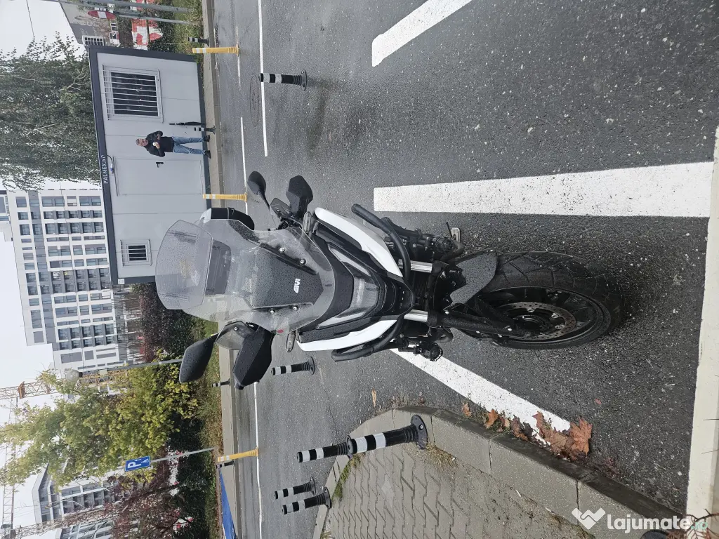 Vând motocicleta Honda NC 750 X inmatriculată 2026
