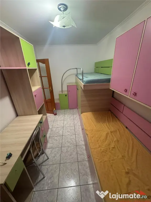 Ap 3 cam ,55 mp utili, et 1/3, zona Brailei,complet mobilat - Focsani (Vrancea)