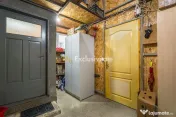 Casa, anexa, hala comerciala închiriată teren 400 mp 7 minute centru 