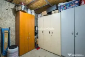 Casa, anexa, hala comerciala închiriată teren 400 mp 7 minute centru 