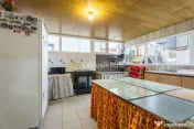 Casa, anexa, hala comerciala închiriată teren 400 mp 7 minute centru 