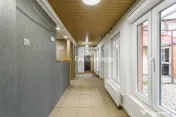 Casa, anexa, hala comerciala închiriată teren 400 mp 7 minute centru 