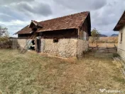 Casă bătrânească și teren intravilan Polovragi 