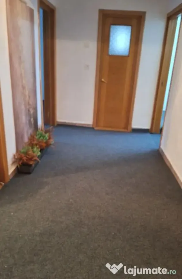Stadion st uri-apartament 3 camere decomandat - Constanta (Constanta)