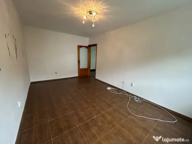 Apartament 2 camere decomandat, zona Progresu, etaj 3. - Braila (Braila)