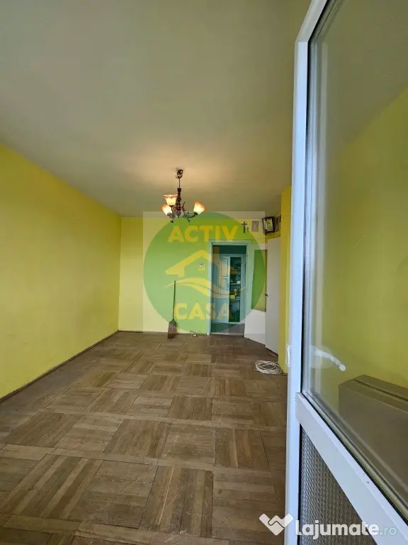APARTAMENT CU 2 CAMERE DE VÂNZARE – ROMAN! zona Hotel - Roman (Neamt)