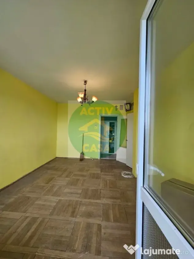APARTAMENT CU 2 CAMERE DE VÂNZARE – ROMAN! zona Hotel - Roman (Neamt)