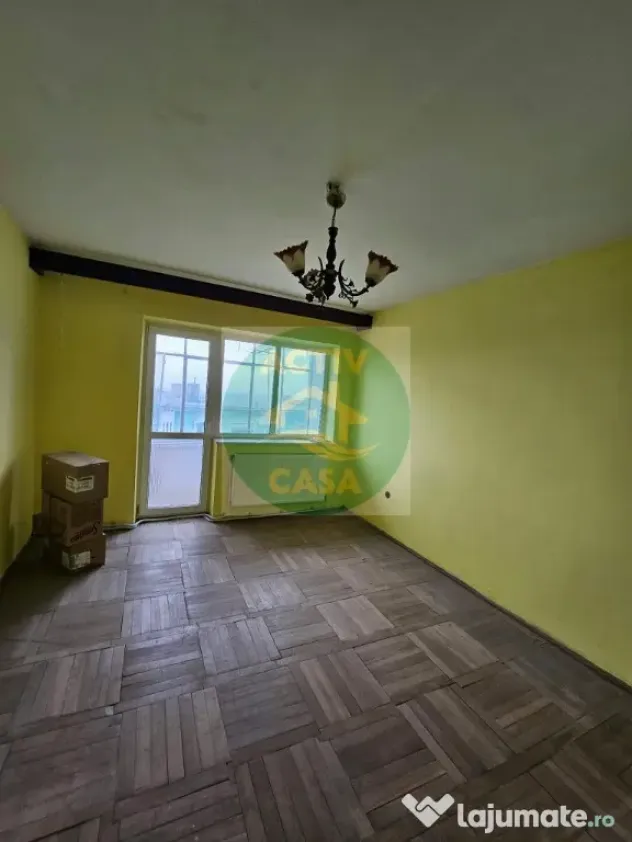 APARTAMENT CU 2 CAMERE DE VÂNZARE – ROMAN! zona Hotel - Roman (Neamt)