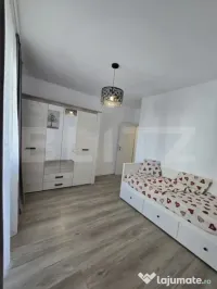 Apartament cu 3 camere disponibil pentru închiriere – Zon 