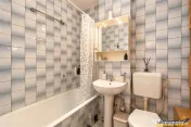 Apartament 2 camere in centrul orasului Covasna:decomandat,e 