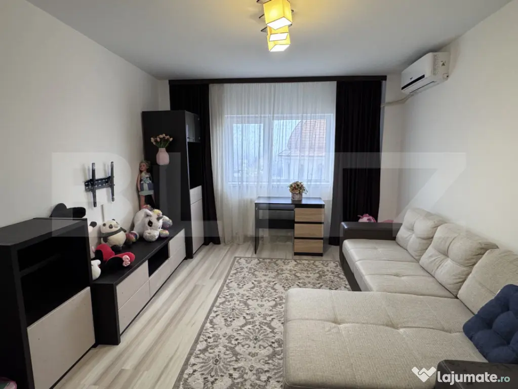 Apartament 3 camere, 72 mp, zona Republicii, vedere panorami - Ploiesti (Prahova)
