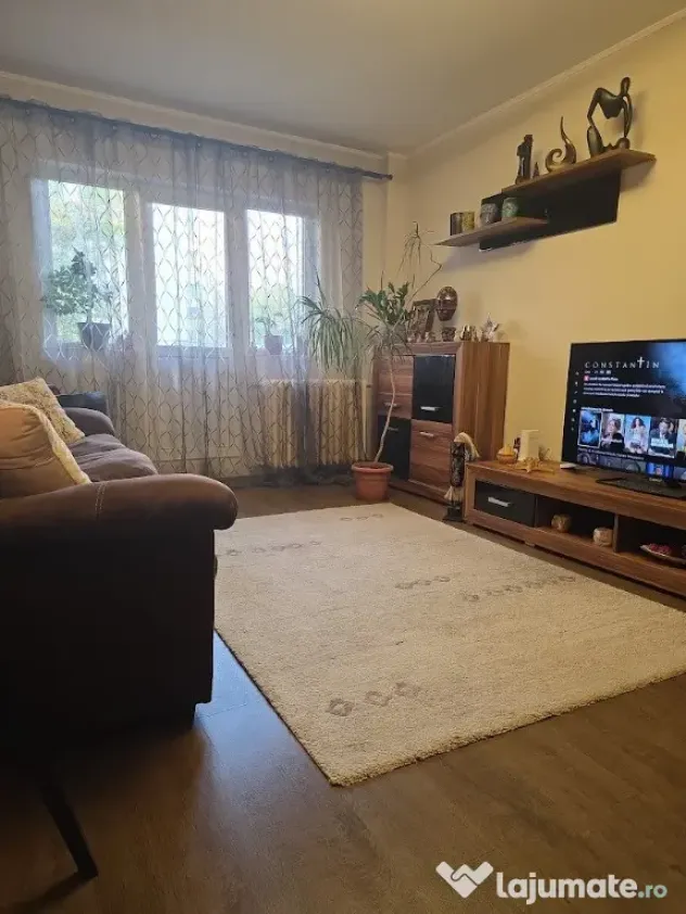 4 camere | 76,03 mp utili | etajul 1/8 | 1986 | decomandat - Bucuresti (Bucuresti-Ilfov)