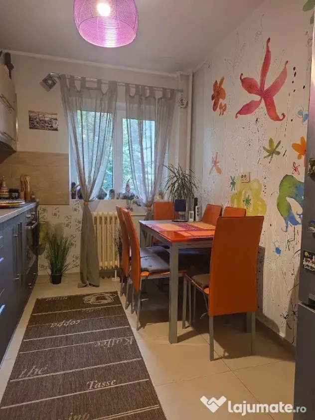 4 camere | 76,03 mp utili | etajul 1/8 | 1986 | decomandat - Bucuresti (Bucuresti-Ilfov)