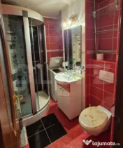 DE ÎNCHIRIAT APARTAMENT 3-DECOMANDAT-LOC DE PARCARE-ZONA CE