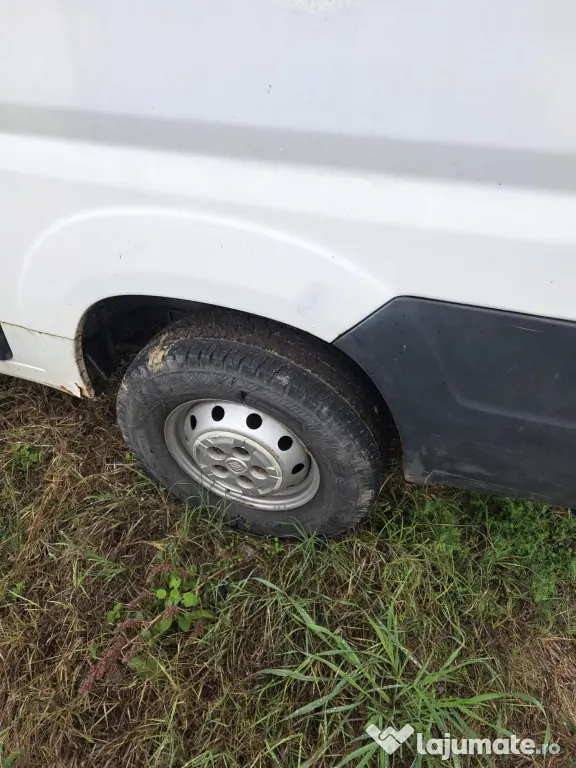 Autoutilitara 3,5 tone, Fiat Ducato 120 2.3Multijet, an 2011, turbosuflanta nou
