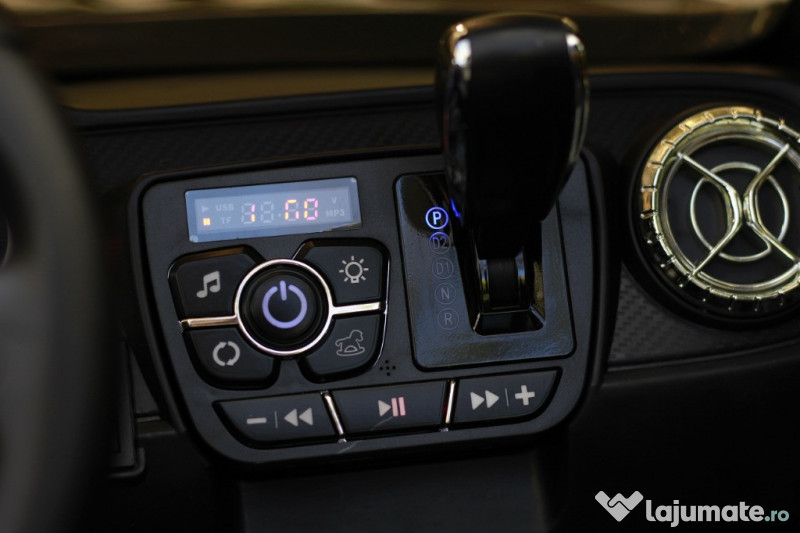 Masinuta electrica Mercedes X-Class PREMIUM 4x45W #Negru