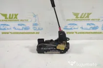 Broasca incuietoare usa dreapta spate 13128112 Opel Astra H