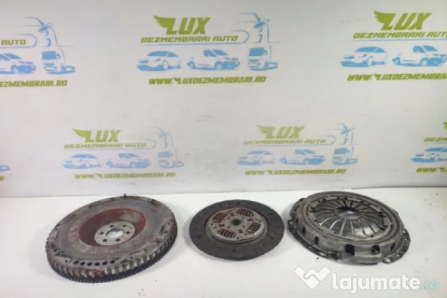 Kit ambreiaj volanta 1.0 tce benzina 301015945r Dacia Sander
