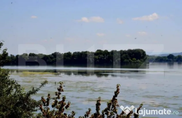 Teren, 120000mp, Insula Calinovat, Moldova Noua
