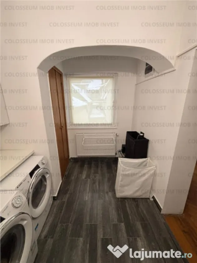 Casa cu 5 camere+garaj - zona Centrul Istoric