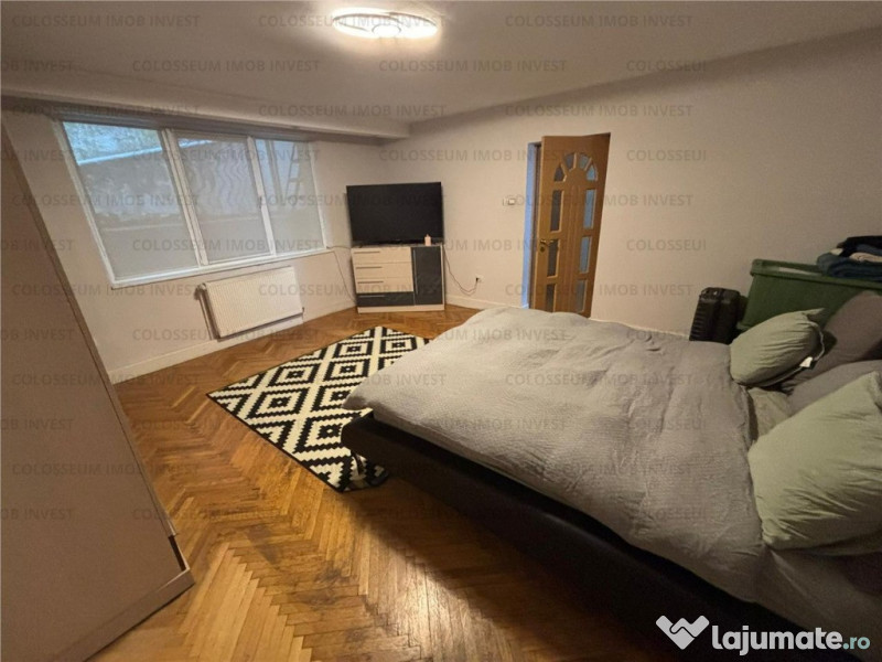 Casa cu 5 camere+garaj - zona Centrul Istoric