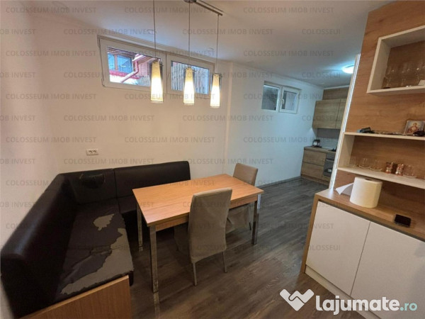 Casa cu 5 camere+garaj - zona Centrul Istoric