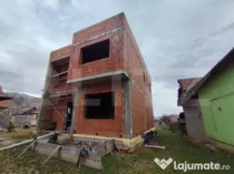 Casa individuala, 5 camere, 350 mp, zona Sard