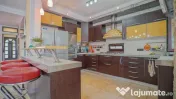 Casa Individuala cu Curte Zona Florilor 