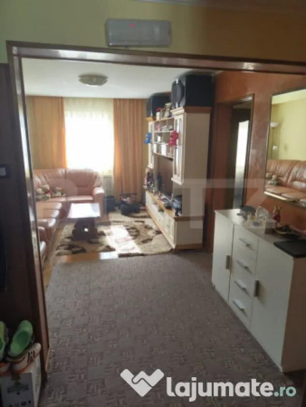 Apartament 3 camere, 70mp, Radauti