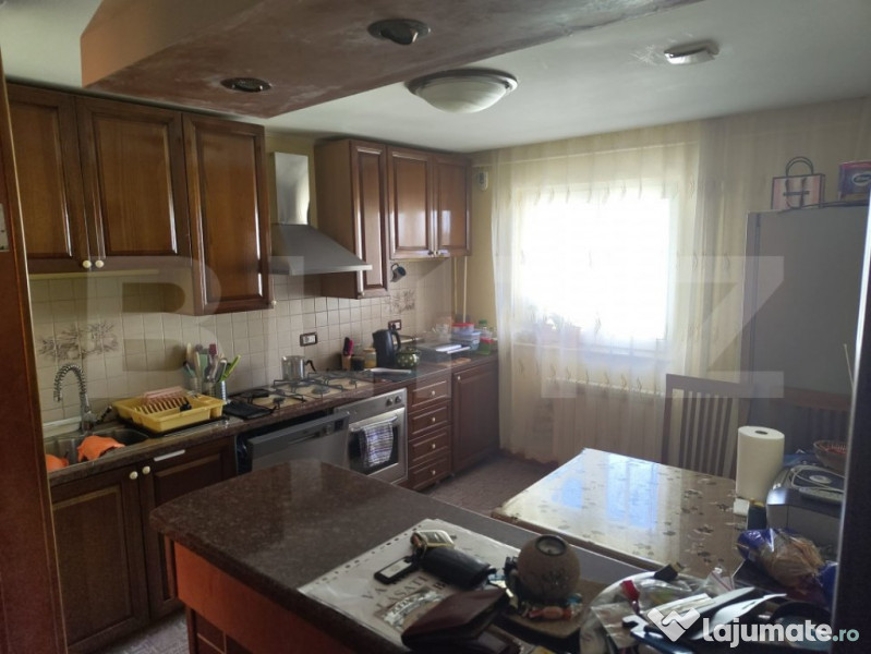 Apartament 3 camere, 70mp, Radauti