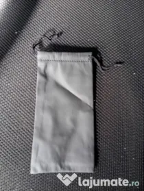 Husa ochelari și telefon