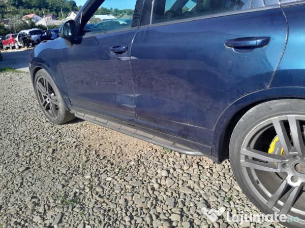 Prag stanga extensie Porsche Cayenne 2011
