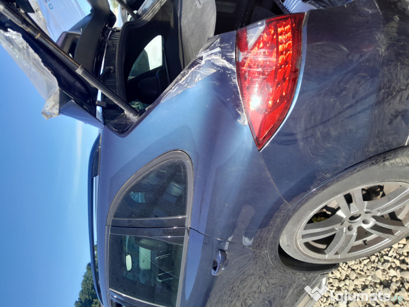 Aripa Stanga Spate Porsche Cayenne 2011