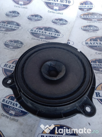 Boxa dreapta spate Nissan Juke 2011
