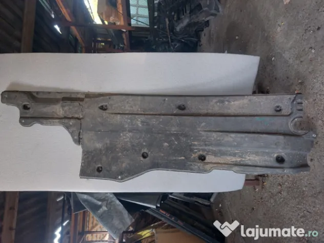 Scut lateral stanga Volkswagen Passat B8 2016